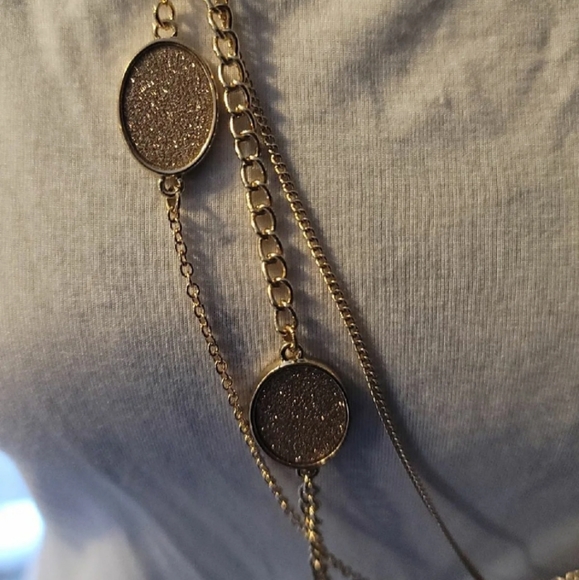 DKNY Sz6 & Necklace - Picture 3 of 5